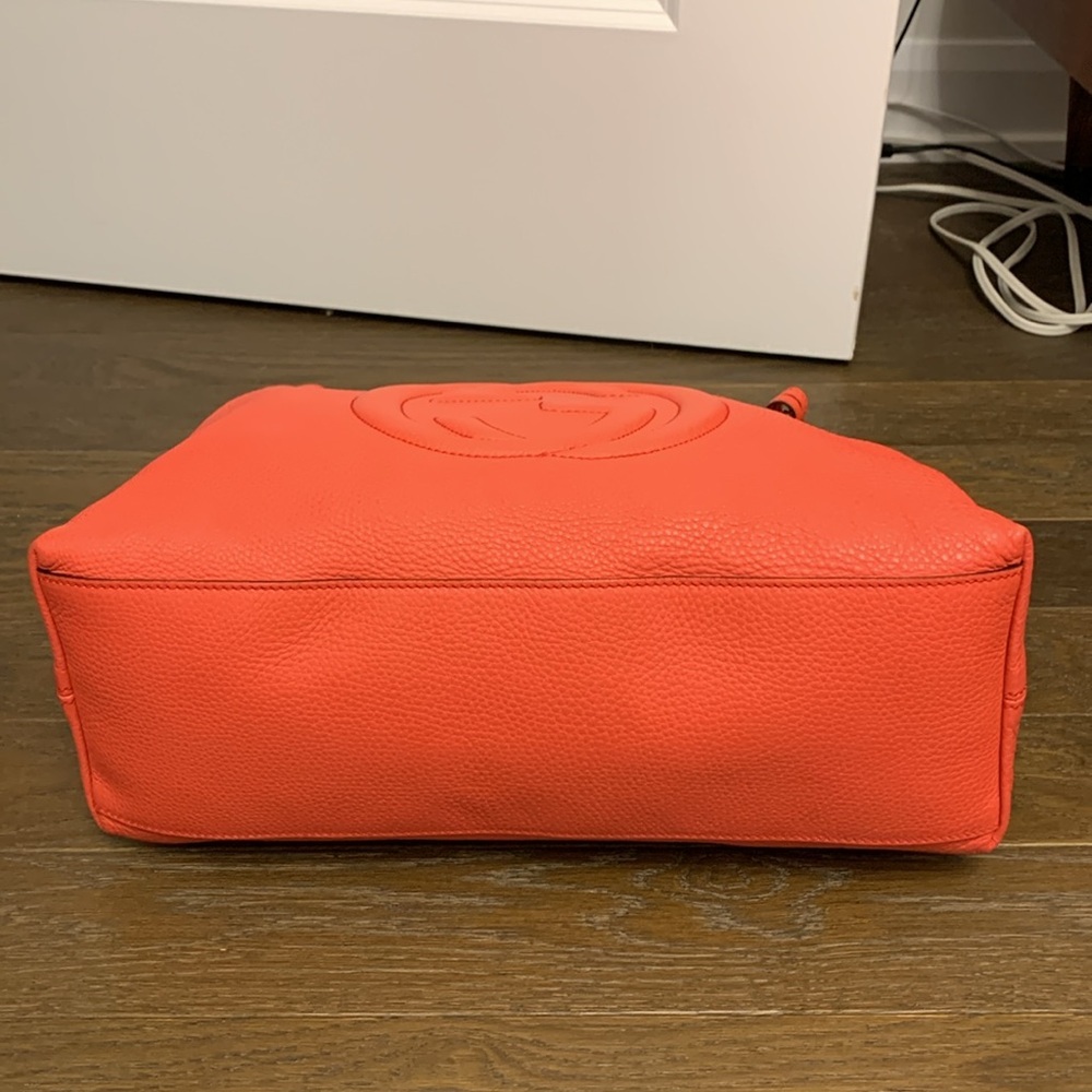 Authentic Gucci soho chain purse - Picture 3 of 10